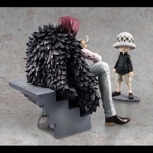 One Piece Corazon Law Statue 1/8 Skala