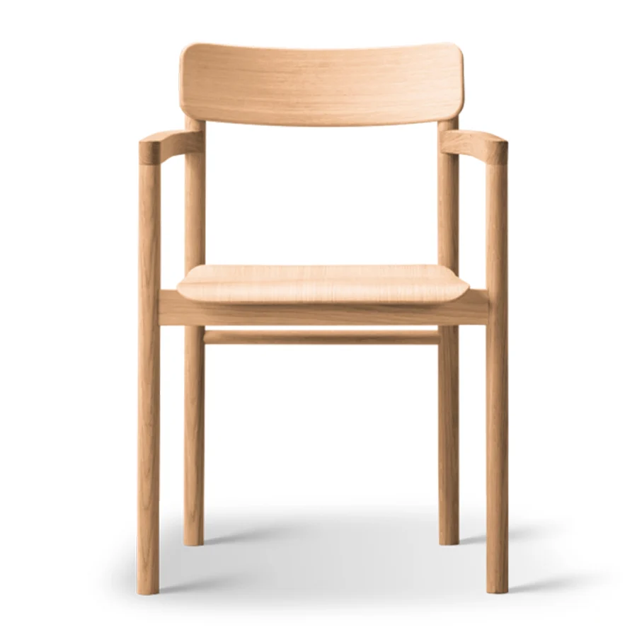 Premium Quality Post Armchair