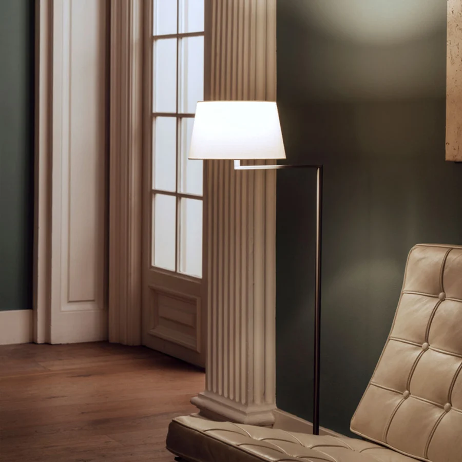 Safety Rated Americana golvlampa