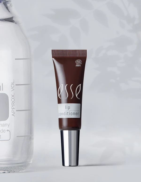 Safety Rated Esse Lip Conditioner