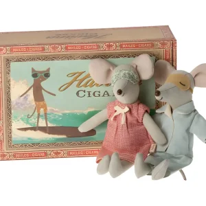 Safety Rated Maileg Mum & Dad cigarbox