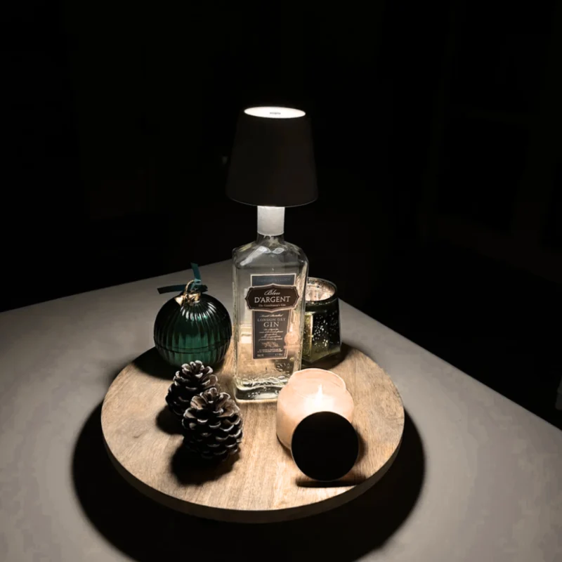 TipsyLamp™ l Inga kablar flasklampa Svart
