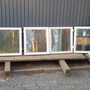 Art 851 6st gamla fönster MÅTT B53 H58 1500 kr st utan karm