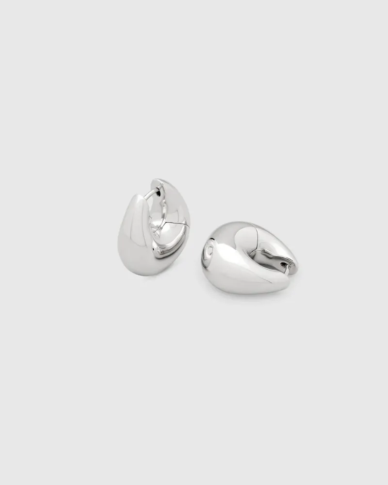 Ugnstorkad premium Örhänge Tom Wood -Bao Hoops Medium