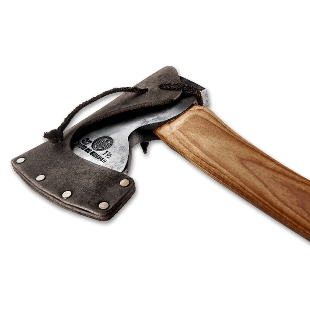 Å skogsyxa